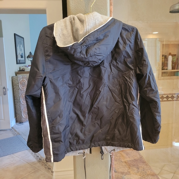 Reversible hoodie rain proof jacket.. - Picture 5 of 9